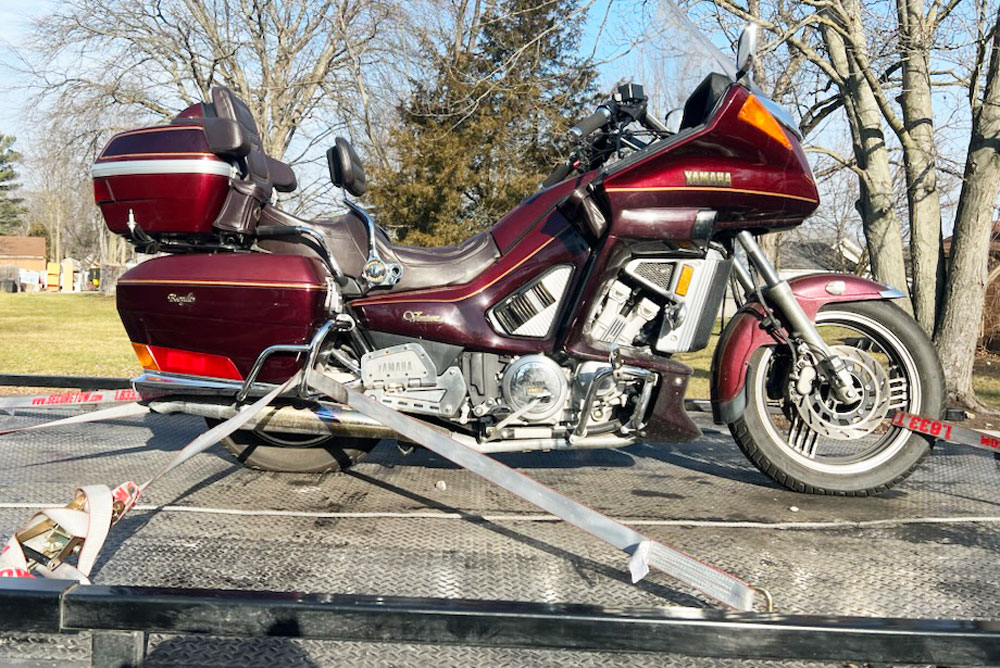Motorcycle towing Detroit Michigan Flatbed Bike Hauling Harley Davidson Transport Warren MI