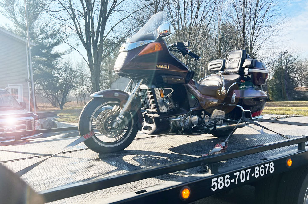 Motorcycle towing Detroit Michigan Flatbed Bike Hauling Harley Davidson Transport Warren MI